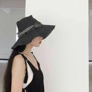 lululemon与千位社区伙伴在长城展开“瑜伽垫”